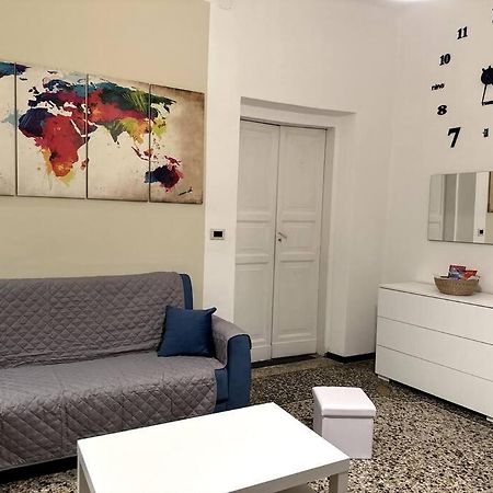Ridi Che Ti Passa In Vico Del Fieno Daire Cenova Dış mekan fotoğraf